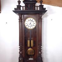 176368 Antico orologio a pendolo a due pesi Vienna