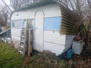 Parti pezzi roulotte