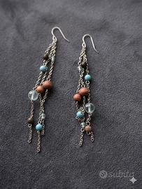 Orecchini Pendenti Boho-Chic con Catenelle e Perli