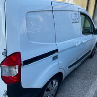 Ford Transit Courier 1.5 75cv coibentato aprile 23