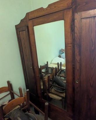 armadio in legno di castagno anni 50'