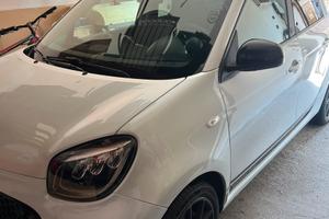 Smart forfour 453