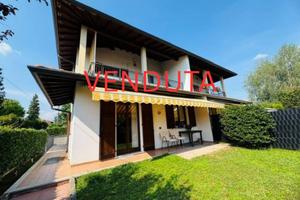 Villa di 159 m² con 4 locali e box auto doppio a O