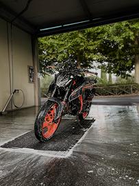 Ktm duke 390