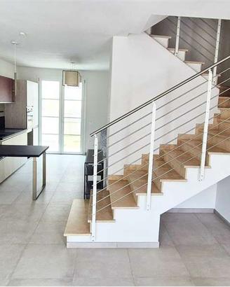 MONTALE, VILLETTA A SCHIERA NUOVA COSTRUZIONE