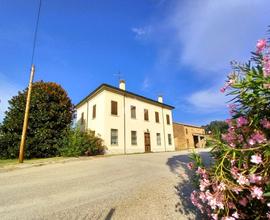 CASA DI CORTE A BAGNACAVALLO