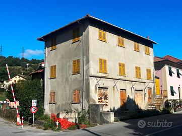 BIFAMILIARE A SERRA RICCÒ