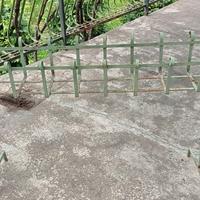 Fioriera in fero battuto