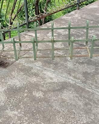 Fioriera in fero battuto