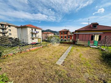 4 LOCALI A SESTRI LEVANTE