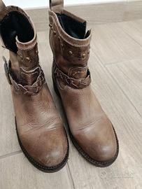 stivaletti color cuoio donna