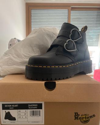 Dr. Martens Stivali platform di pelle Devon Heart