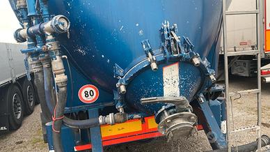 Semirimorchio silos ribaltabile