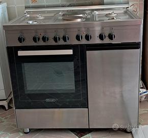 Cucina a gas con forno elettrico