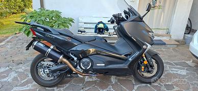 Scooter Tmax 2017 modello 530