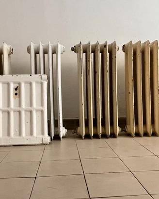 Radiatori termosifoni ghisa epoca da ripristinare