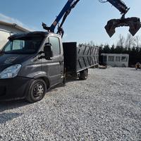 Iveco daily con gru