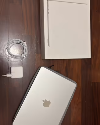 MacBook Air M4 13" Silver (16GB RAM / 256GB)