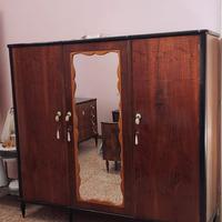 Mobili antichi in legno