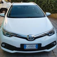 Toyota Auris Hybrid Touring Sports Active 1.8