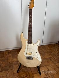 Chitarra Elettrica Yamaha EG112