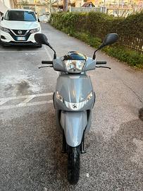 Peugeot Tweet 125