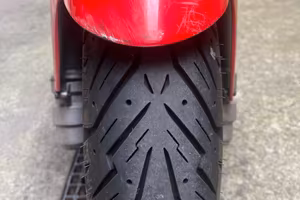 moto scooter Yamaha Aerox 50