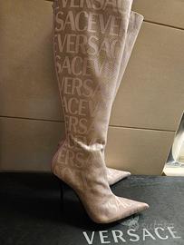stivale logato n 38 Versace