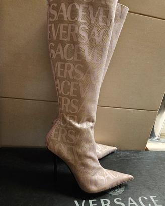 stivale logato n 38 Versace