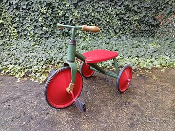 Antico triciclo giocattolo legno e ferro