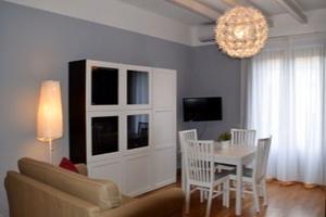 Bilocale arredato a Mondello a 500 Mt da spiaggia