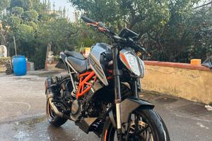 Ktm duke 125 Akrapovič