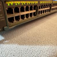 Cisco Catalyst WS - C 2960 + 48 TC - S