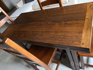 Tavolo fratino con sei sedie