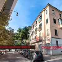 Ampio appartamento in via ligea