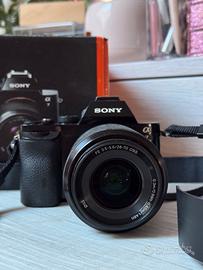 Sony A7 + obiettivo 28-70, F. 3.5-5.6 + accessori