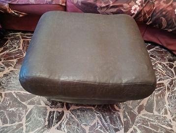 Pouf/poggiapiedi vintage in pelle