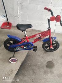 bici con rotelle spiderman 