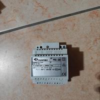 Alimentatore per impianti citofonici 4+1