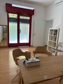 Spazio Professionale - Stanza 15mq