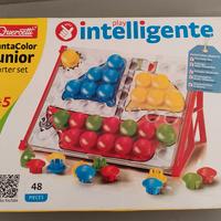 Gioco bottoni colorati 