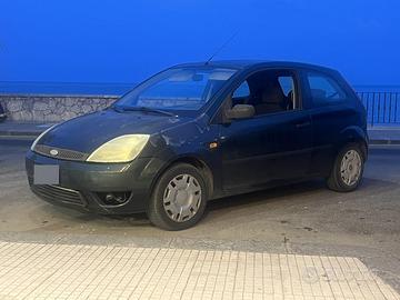 ford fiesta cambio o v3nd0