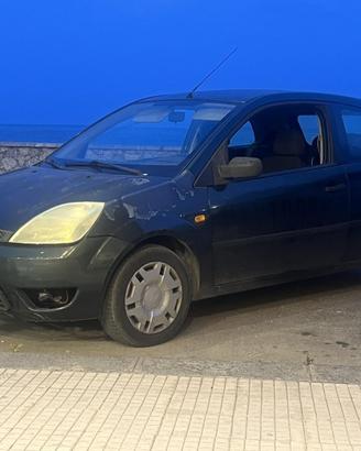 ford fiesta cambio o v3nd0