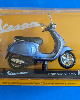 Vespa 150 Primavera 2014 1:18