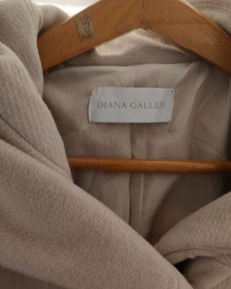 ✨ CAPPOTTO DIANA GALLESI – ELEGANZA SENZA TEMPO ✨
