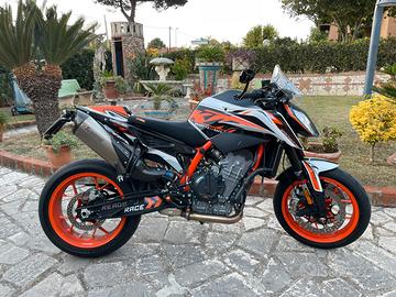 KTM 890 Duke R