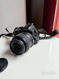 Nikon D3100 + ottica 18-55mm + accessori