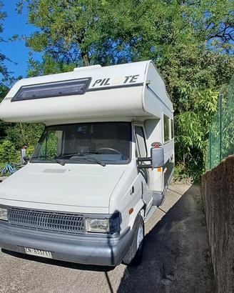 Camper mansardato pilote 38CX 1.9 td