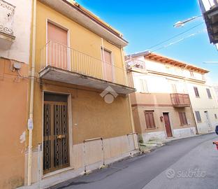 CASA INDIPENDENTE A SAPRI