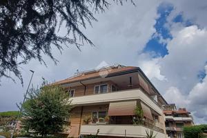2 LOCALI A ROMA